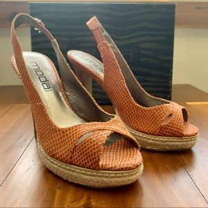 Moda Spana Nina Orange Slingback Peep-Toe Pumps